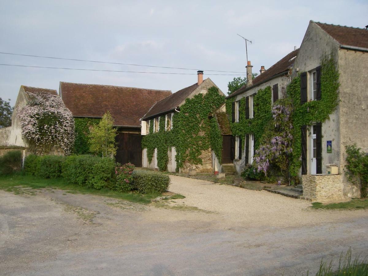 La Ferme Le Merger Bed & Breakfast La Ferté-Gaucher Dış mekan fotoğraf