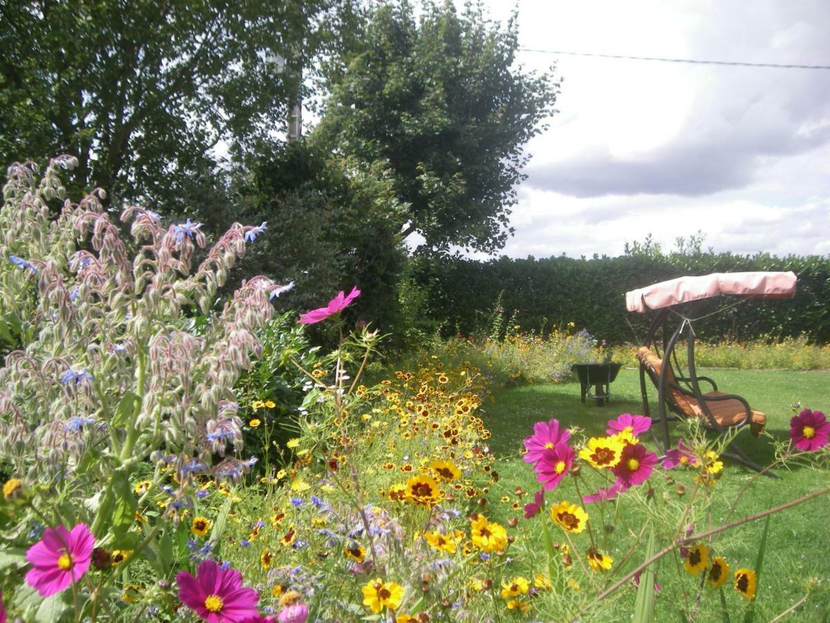 La Ferme Le Merger Bed & Breakfast La Ferté-Gaucher Dış mekan fotoğraf